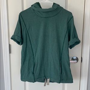Lululemon hooded sweatshirt tee